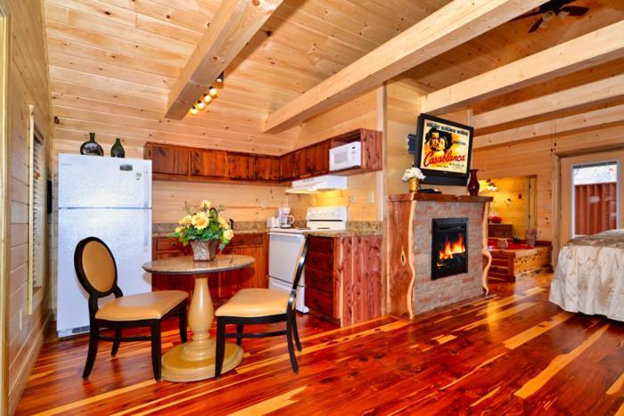 Mountain Love Nest Гатлинбург Экстерьер фото